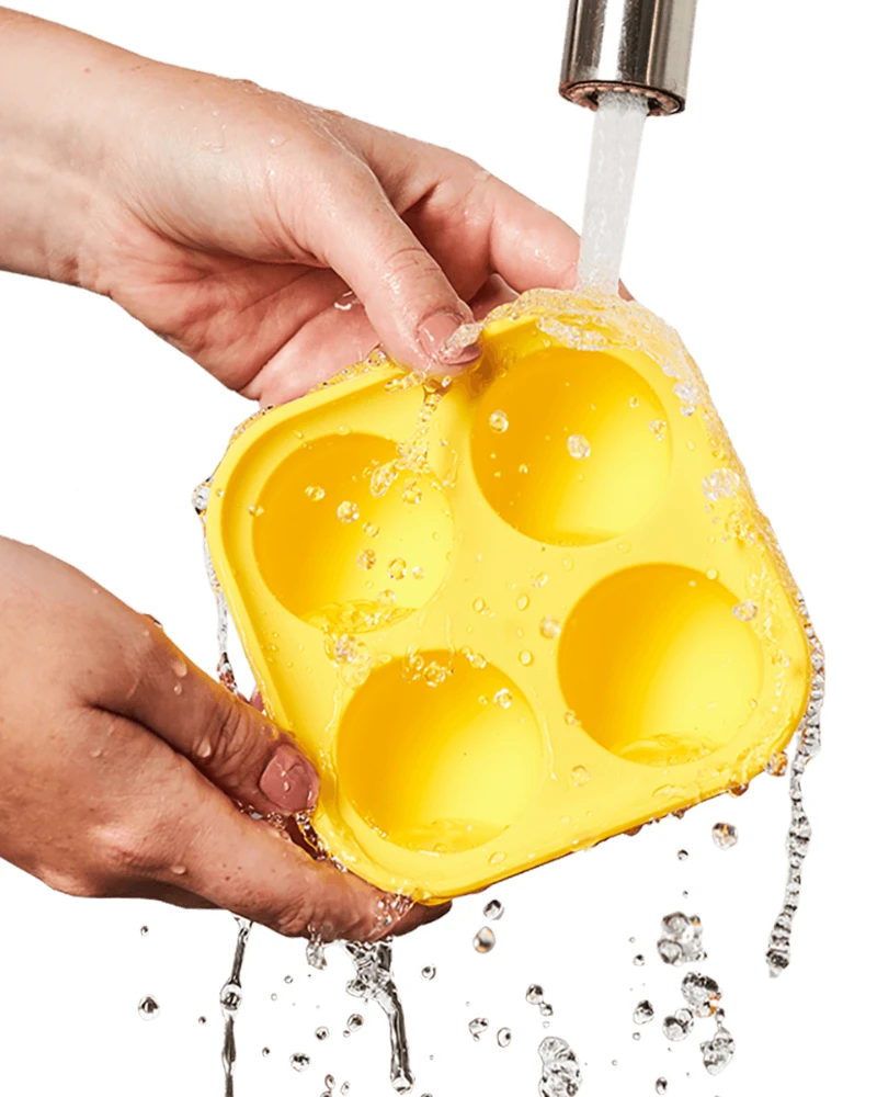 WOOF The Pupsicle Silicone Treat Tray 2 WOOF The Pupsicle Silicone Treat Tray - Image 2