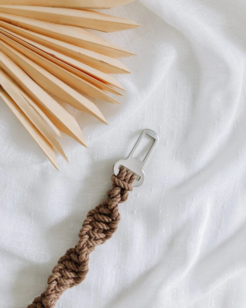 EMBER & IVORY Macrame Seat Belt Dog Restraint In Brown (Made In The USA) 2 EMBER & IVORY Macrame Seat Belt Dog Restraint In Brown (Made In The USA) - Image 2