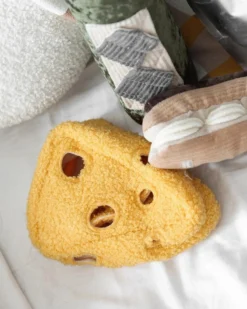 LAMBWOLF COLLECTIVE Fromage Enrichment Dog Toy -Pet Sale Shop 51 e3867d1c b628 4399 8781 d72fa5646177