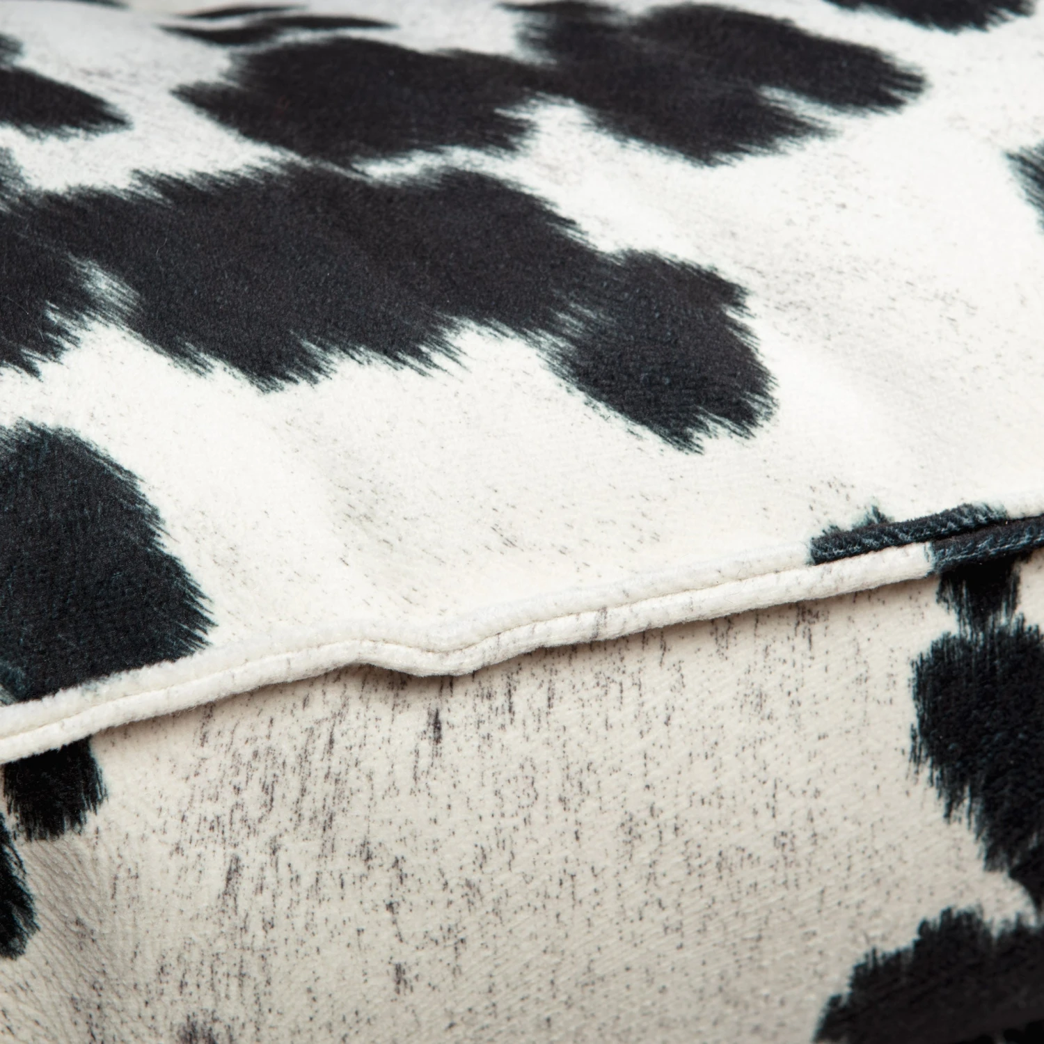 BOWSER'S PET PRODUCTS Piazza Dog Bed (Direct-Ship) 2 BOWSER'S PET PRODUCTS Piazza Dog Bed (Direct-Ship) - Image 2