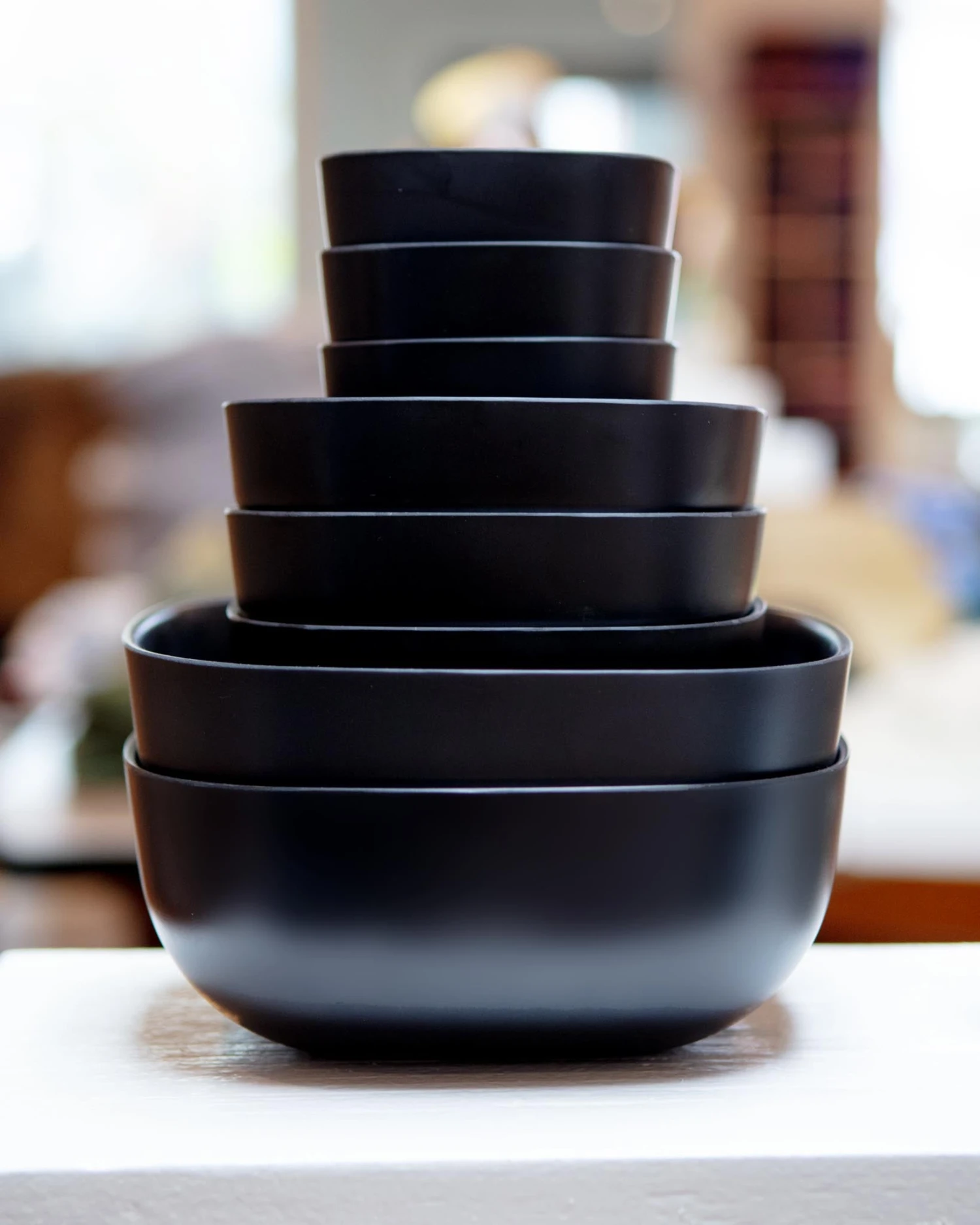 EKOBO Biobu Gusto Dog Bowl In Black (FINAL SALE) 1 EKOBO Biobu Gusto Dog Bowl In Black (FINAL SALE)