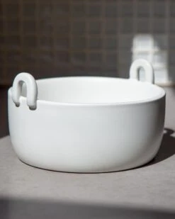 WAGGO Handle It Ceramic Dog Bowl In White (FINAL SALE) -Pet Sale Shop Dog Co 1C5A1321