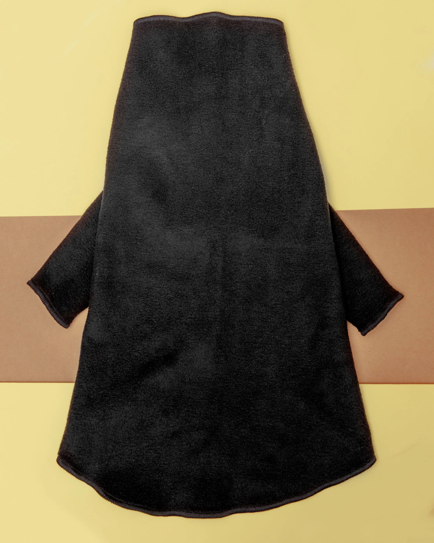 DOG & CO. COLLECTION Long-Sleeve Pullover Stretch Dog Fleece In Black (Made In The USA, Dog & Co. Exclusive!) 4 DOG & CO. COLLECTION Long-Sleeve Pullover Stretch Dog Fleece In Black (Made In The USA, Dog & Co. Exclusive!) - Image 4