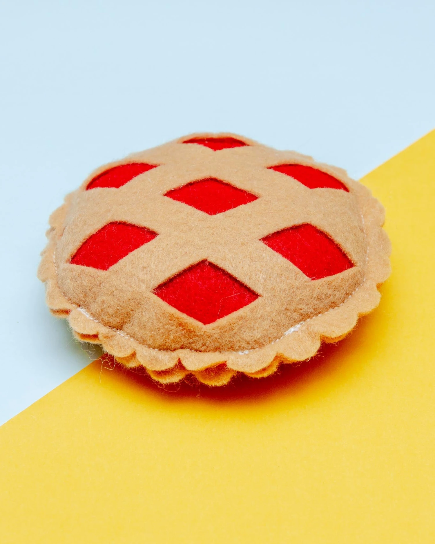 FUZZBUTT BOUTIQUE Berry Pie Catnip Toy (Made In The USA) 1 FUZZBUTT BOUTIQUE Berry Pie Catnip Toy (Made In The USA)