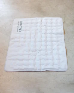 AVANTPET Non-Toxic Pet Cooling Mat (Made In Korea) -Pet Sale Shop Dog Co 1C5A8433