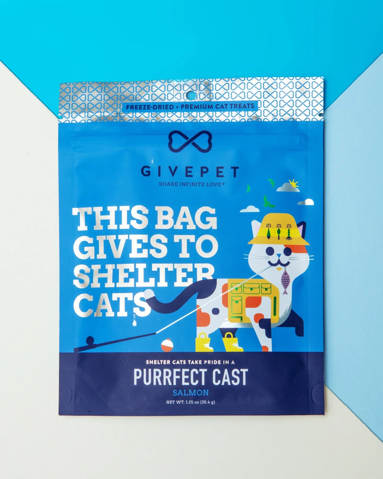 GIVEPET Purrfect Cast Freeze-Dried Salmon Cat Treats 1 GIVEPET Purrfect Cast Freeze-Dried Salmon Cat Treats