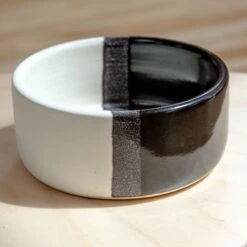 STYLE UNION HOME Otto Pet Bowl In Noir & Blanc (Made In The USA) 7 STYLE UNION HOME Otto Pet Bowl In Noir & Blanc (Made In The USA) -Pet Sale Shop Dog Co 1C5A8847