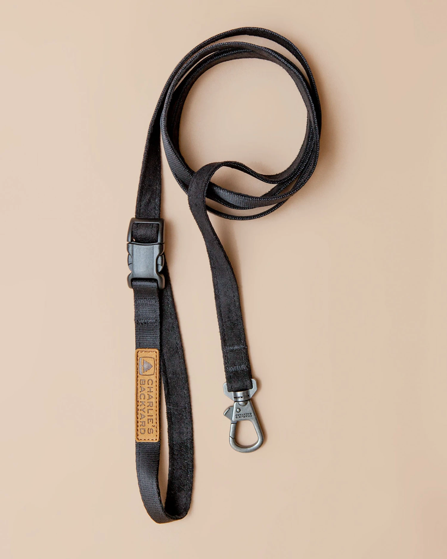 CHARLIE'S BACKYARD Adjustable Easy Dog Leash In Black 2 CHARLIE'S BACKYARD Adjustable Easy Dog Leash In Black - Image 2