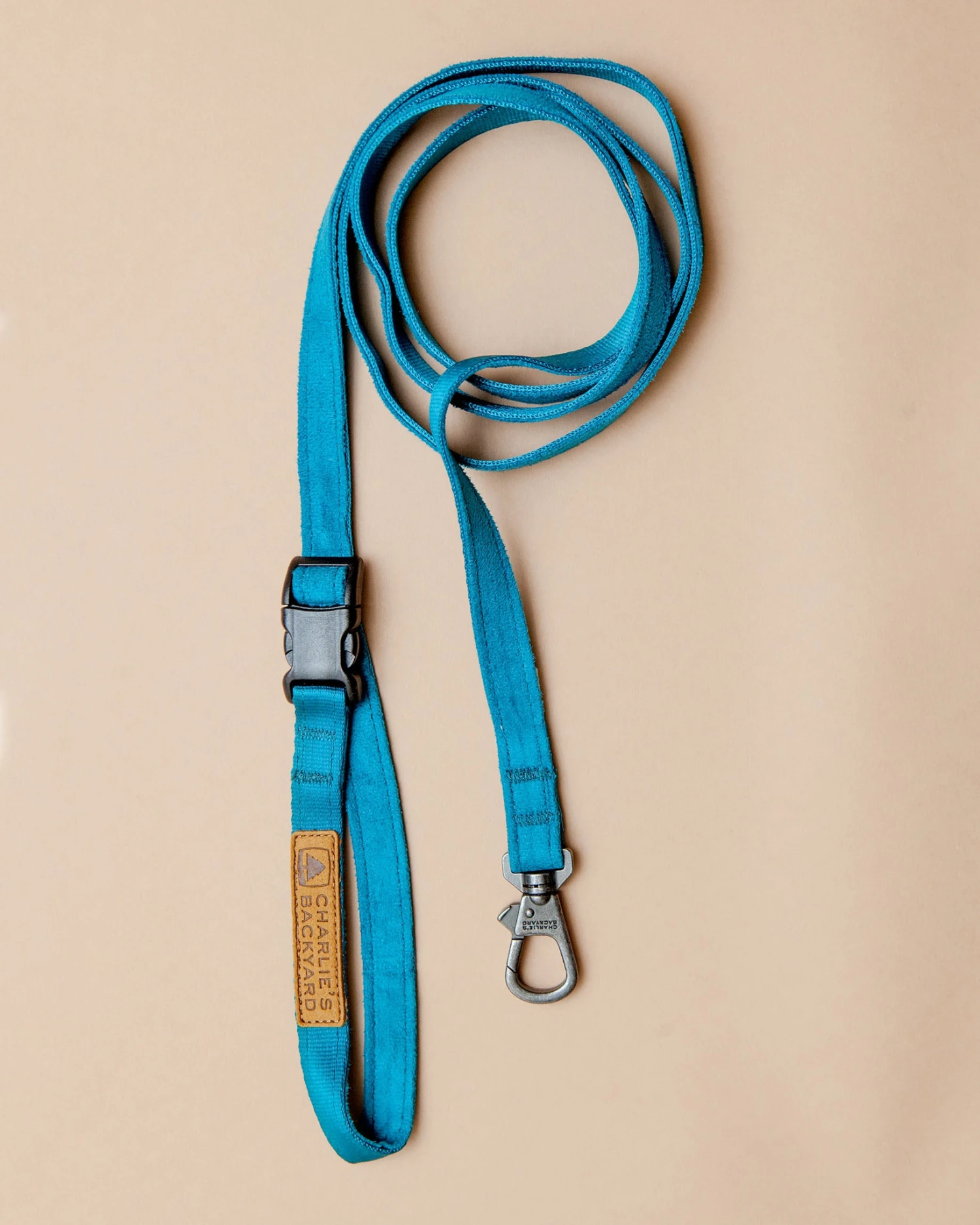 CHARLIE'S BACKYARD Adjustable Easy Dog Leash In Teal 2 CHARLIE'S BACKYARD Adjustable Easy Dog Leash In Teal - Image 2