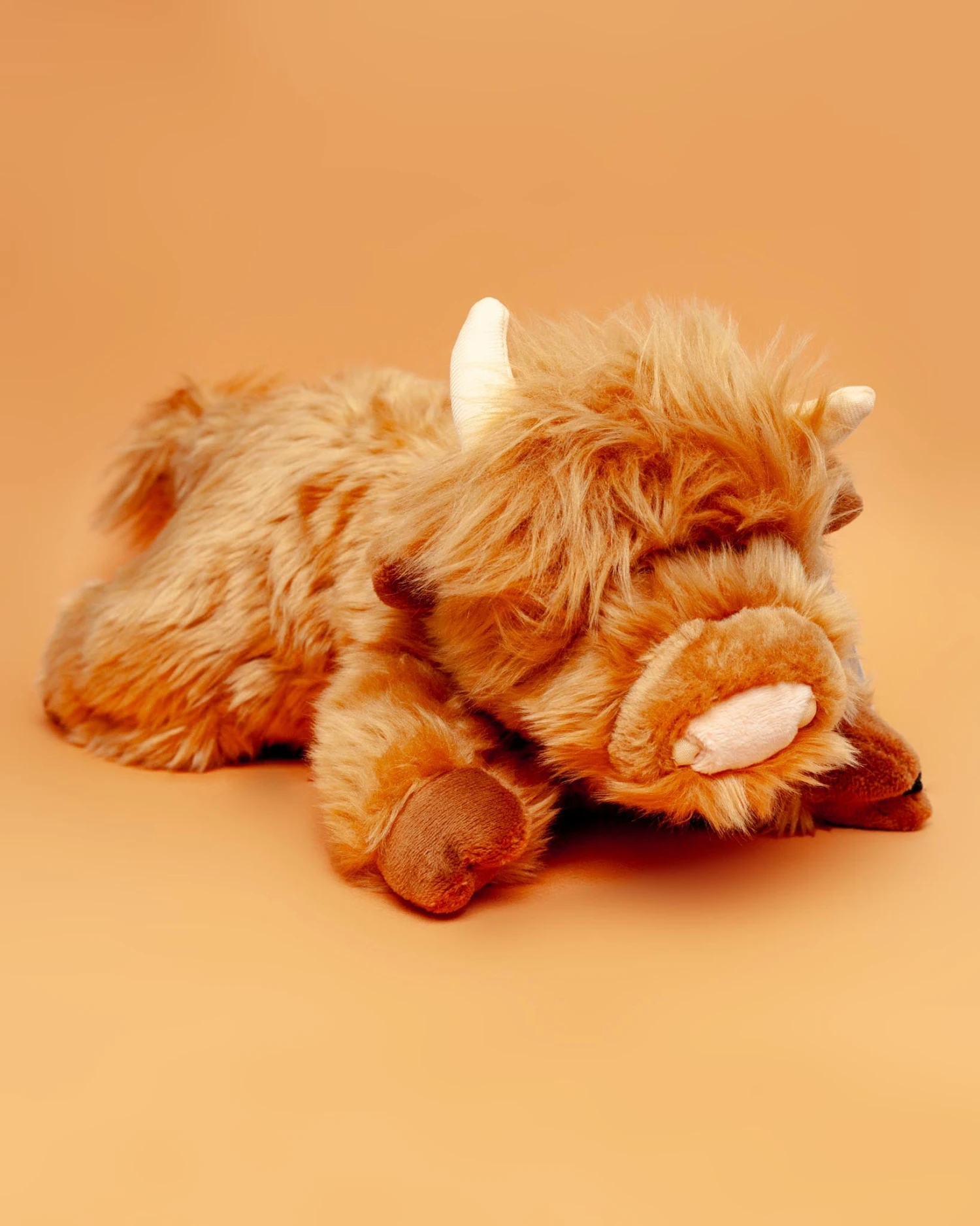 FLUFF & TUFF Shaggy The Highland Cow Squeaky Dog Plush Toy 1 FLUFF & TUFF Shaggy The Highland Cow Squeaky Dog Plush Toy