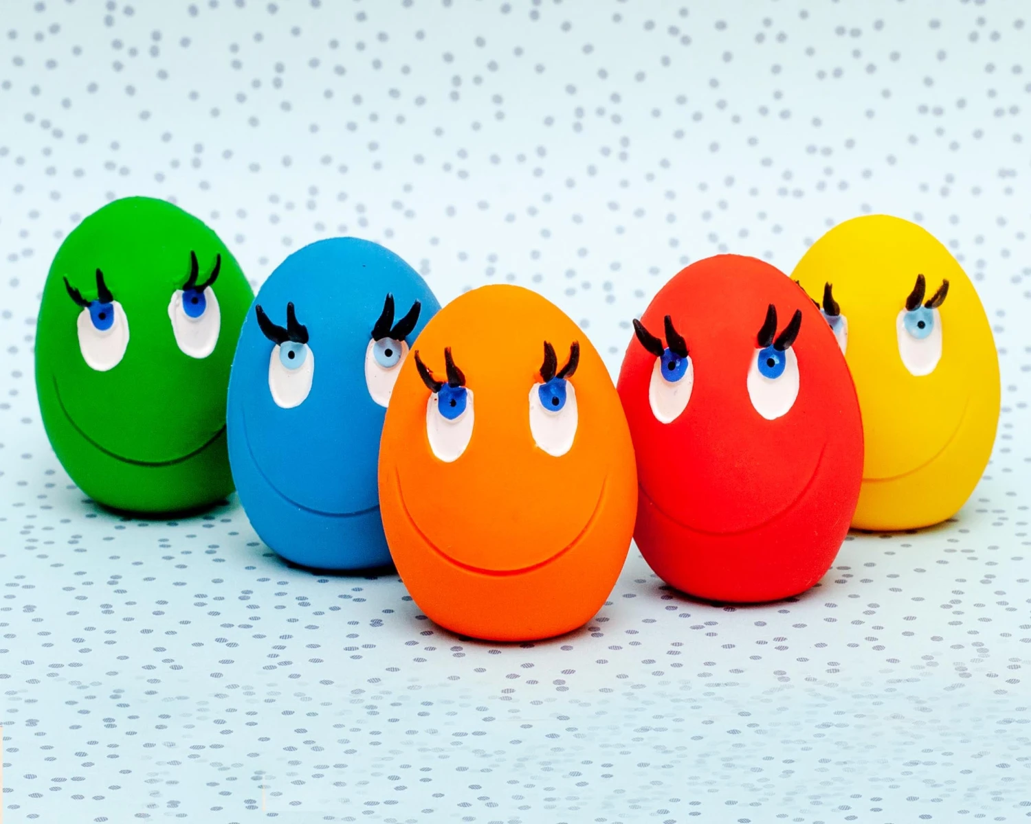 LANCO TOYS Squeaky Egg Dog Toy 5 LANCO TOYS Squeaky Egg Dog Toy - Image 5