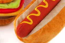 P.L.A.Y. American Classic Hot Dog Plush Toy -Pet Sale Shop PLAY American Classic Food Toy Hot Dog Closeup High Res scaled