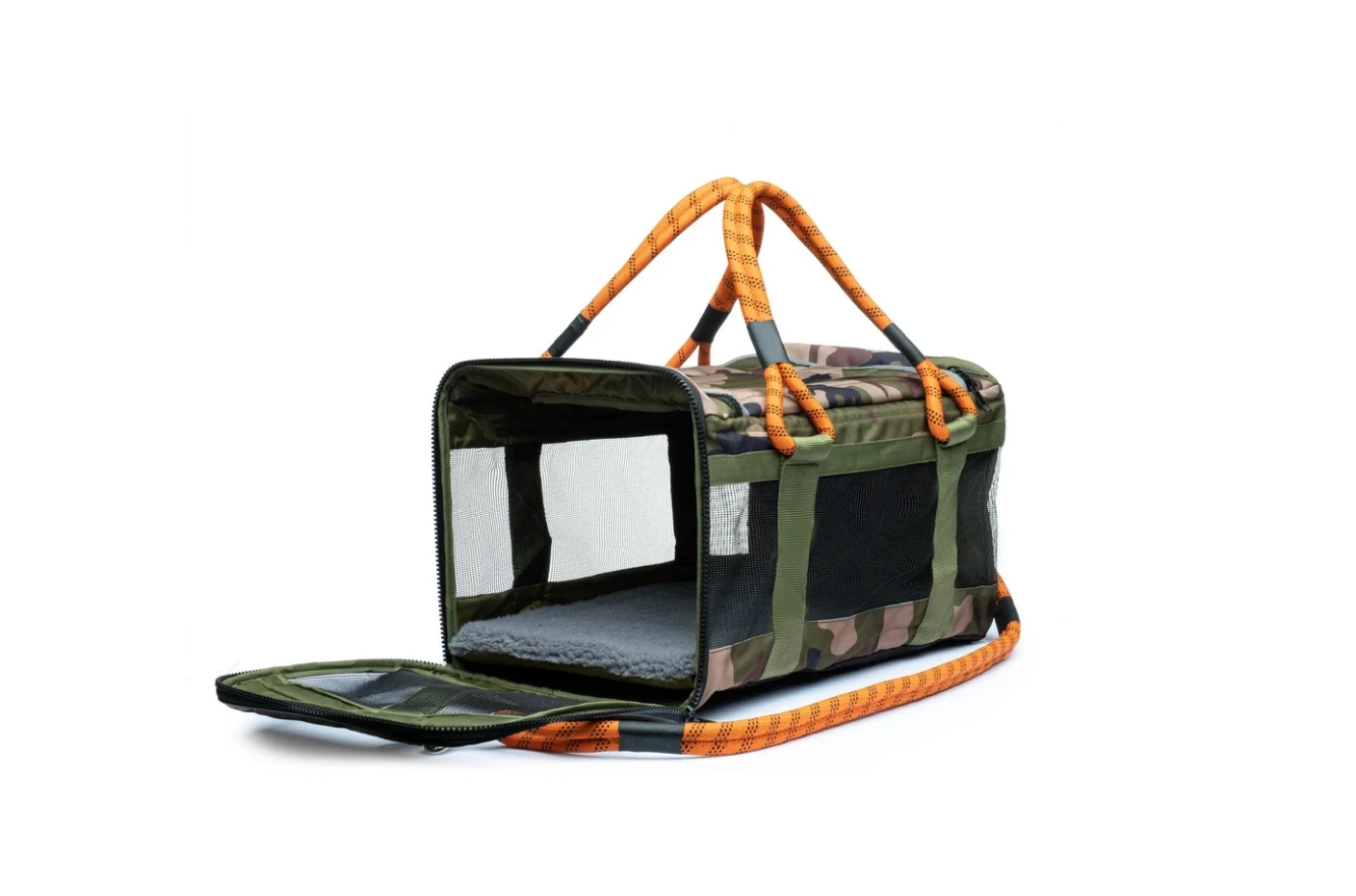 ROVERLUND Out-Of-Office Dog Carrier In Camo With Orange Straps 9 ROVERLUND Out-Of-Office Dog Carrier In Camo With Orange Straps - Image 9