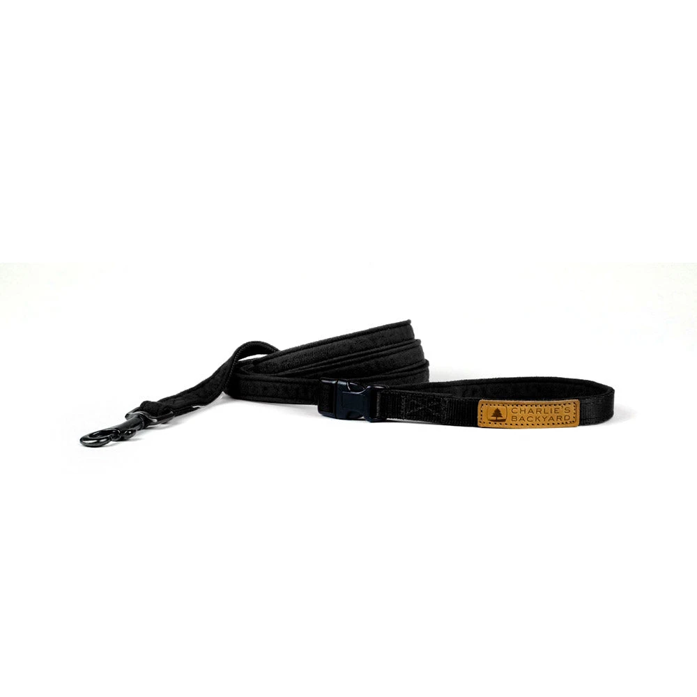 CHARLIE'S BACKYARD Adjustable Easy Dog Leash In Black 8 CHARLIE'S BACKYARD Adjustable Easy Dog Leash In Black - Image 8