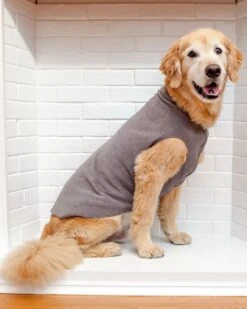 GOLD PAW Pullover Stretch Dog Fleece In Charcoal Grey